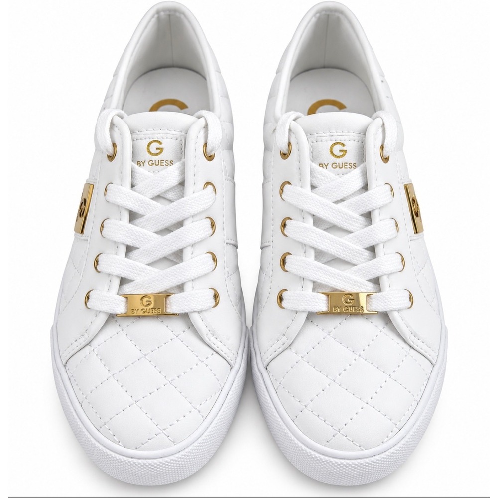 NEW G by Guess Backer2 White Quilted Low Top Sneakers Gold Logo Womens 7M